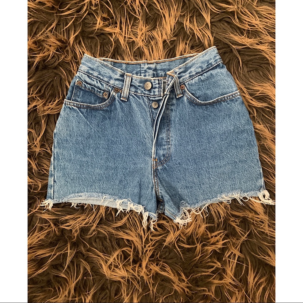 Vintage Levi’s shorts